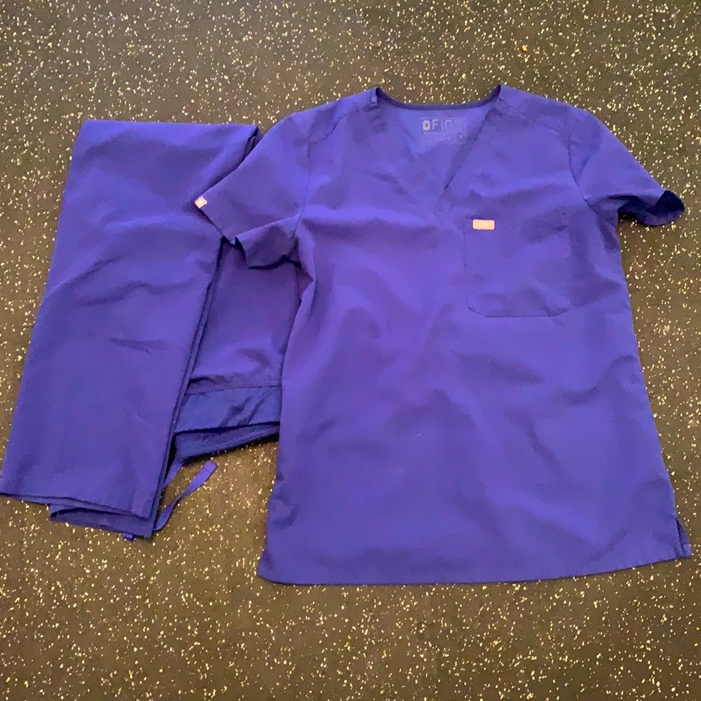 Blue figs- Livingston pants and Catarina top small